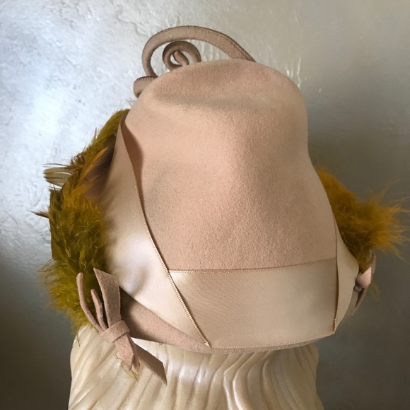 SHILLITOS Accessories Chic 94s Beige Felt Hat Conical Crown Wired Curly Bands Gold Feathers